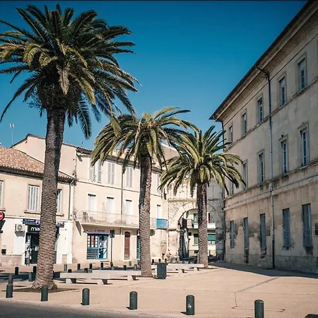 La Maison De La Fontaine - Jardin Et Jacuzzi Nimes
